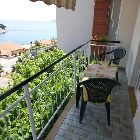 Nevenko Apartman *